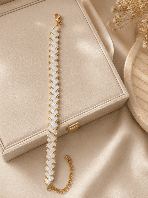 Bracelet chevron blanc nacré